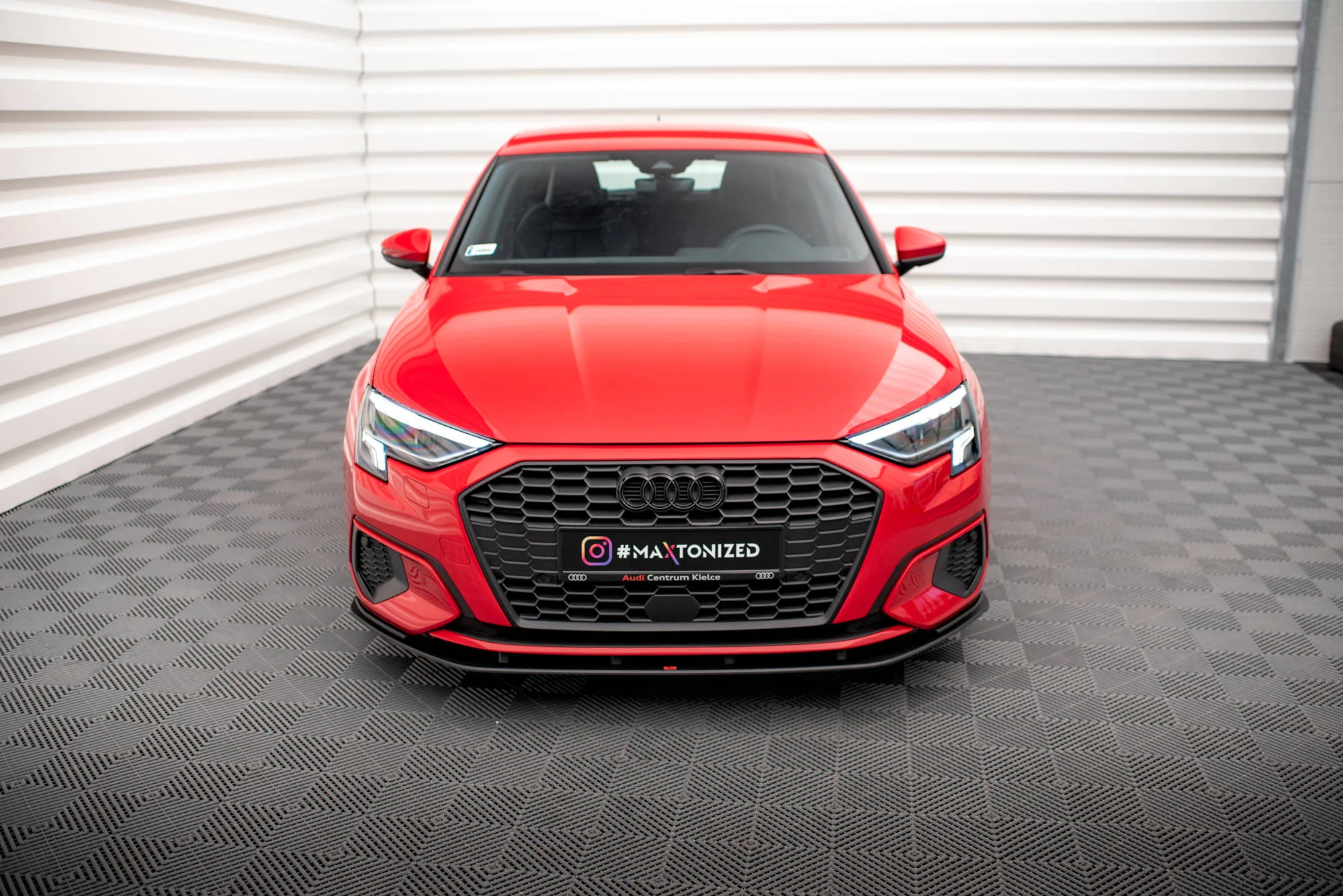 STREET PRO FRONT SPLITTER AUDI A3 8Y - Image 4