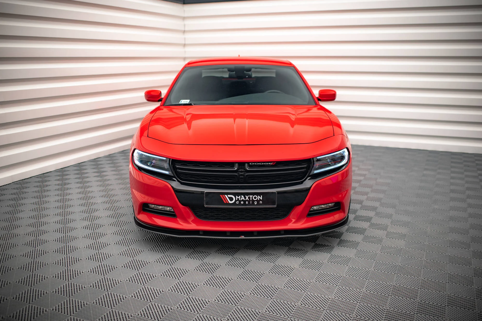STREET PRO FRONT SPLITTER DODGE CHARGER RT MK7 FACELIFT - Image 4