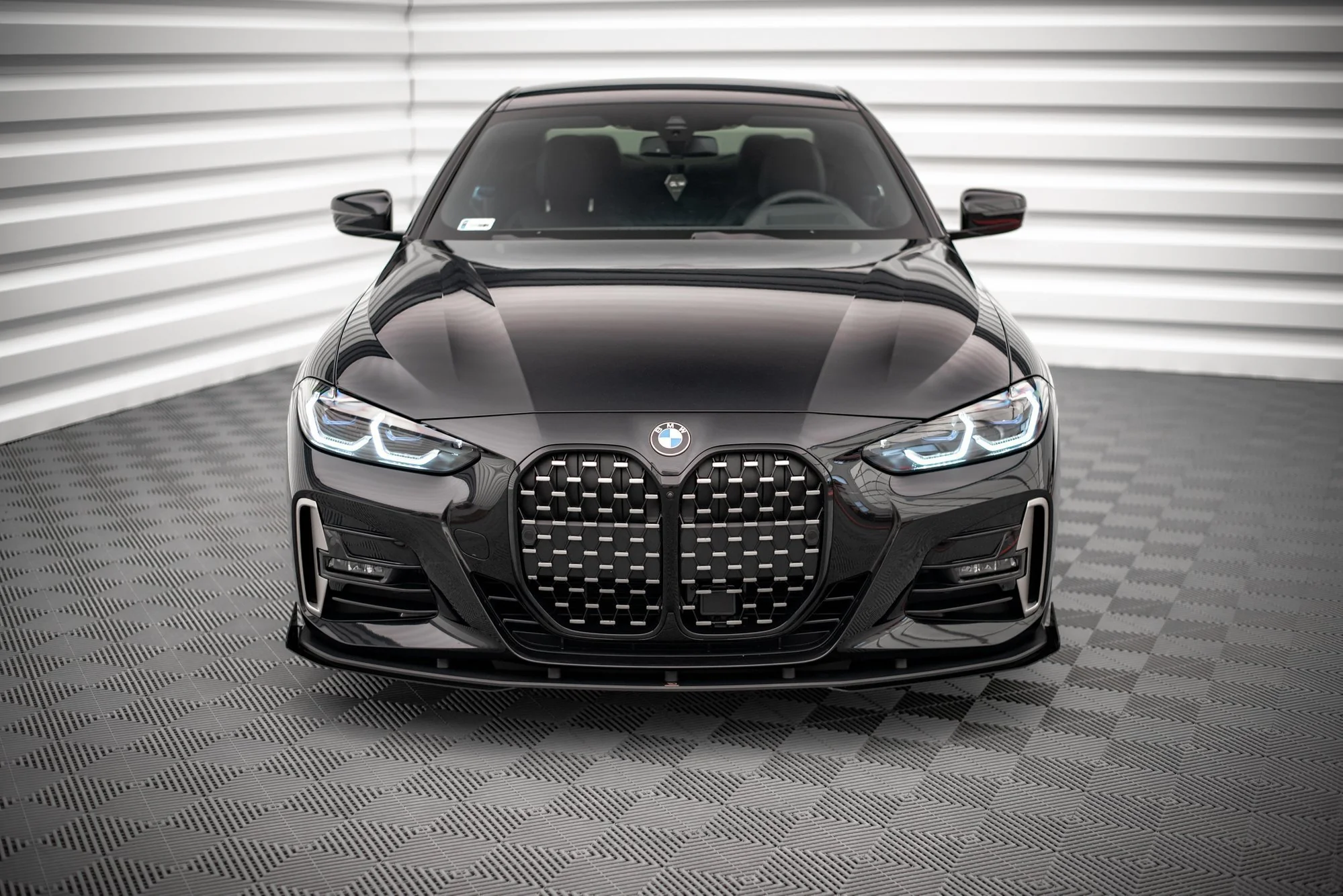 STREET PRO FRONT SPLITTER + FLAPS BMW 4 M-PACK G22 - Image 4