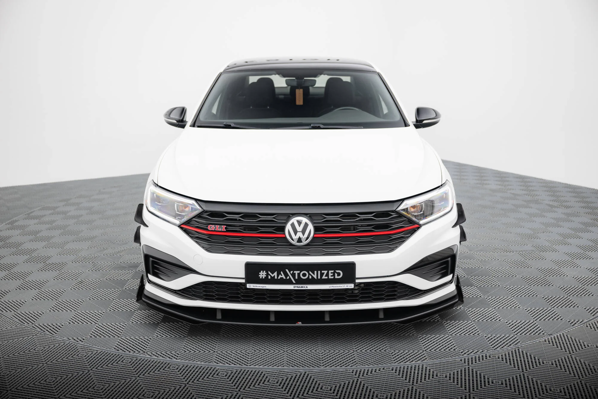 STREET PRO FRONT SPLITTER + FLAPS VOLKSWAGEN JETTA GLI MK7 - Image 2