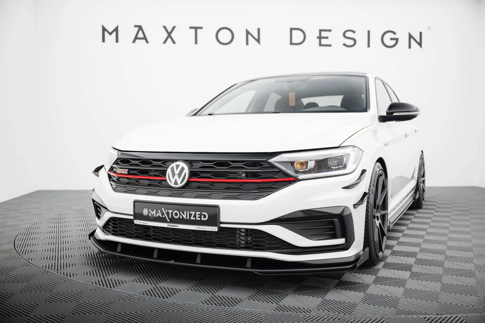 STREET PRO FRONT SPLITTER + FLAPS VOLKSWAGEN JETTA GLI MK7 - Image 3