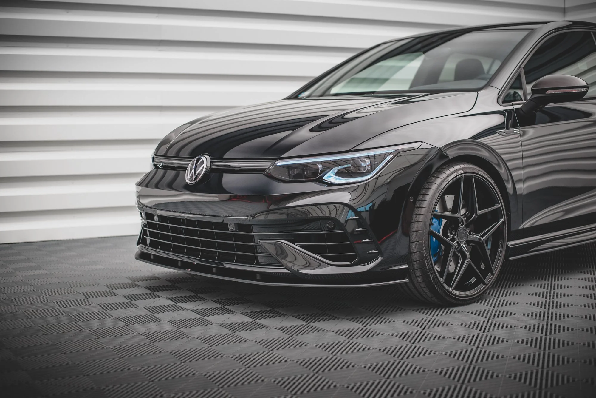 STREET PRO FRONT SPLITTER VOLKSWAGEN GOLF R MK8 - Image 3