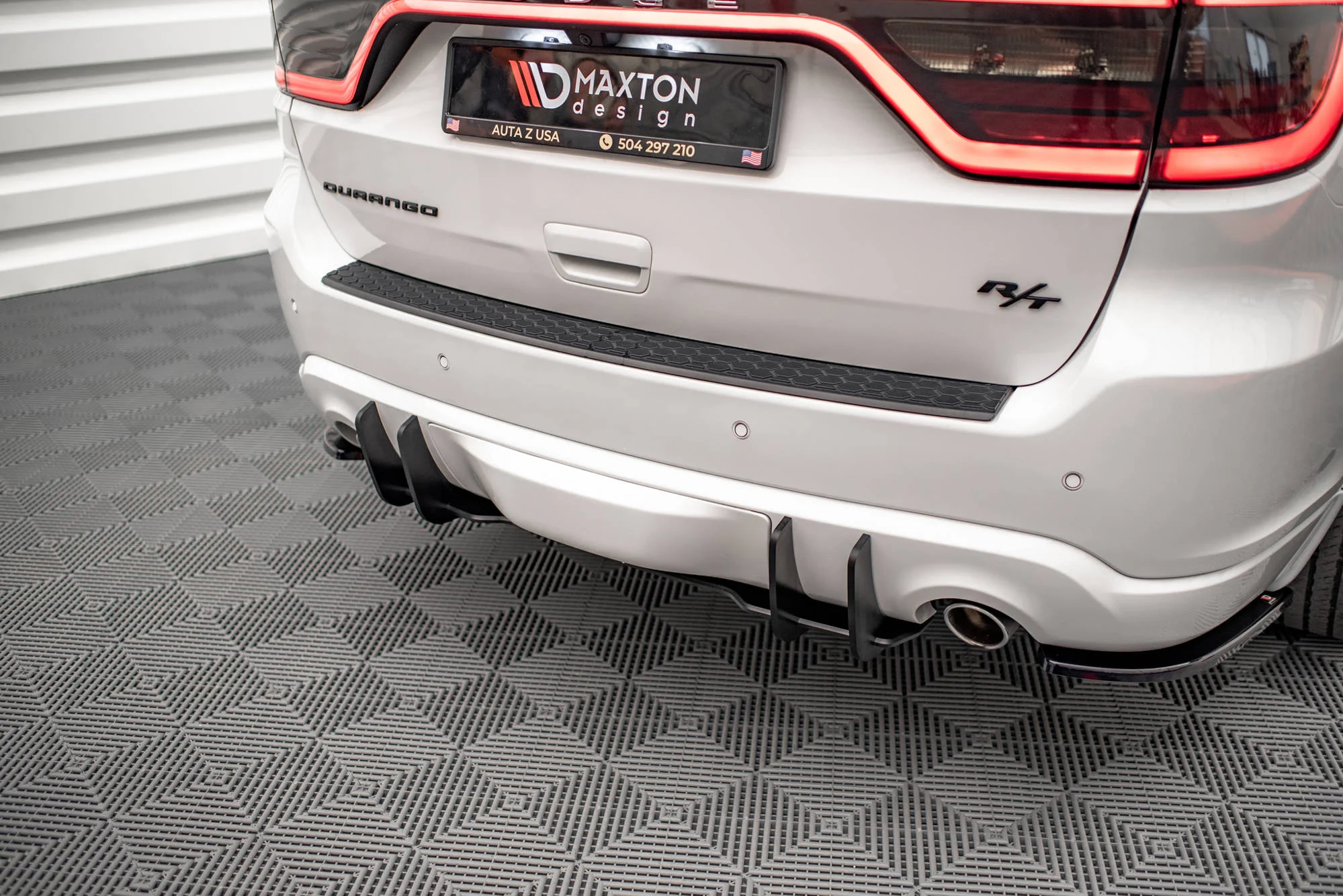 STREET PRO REAR DIFFUSER DODGE DURANGO RT MK3 - Image 3