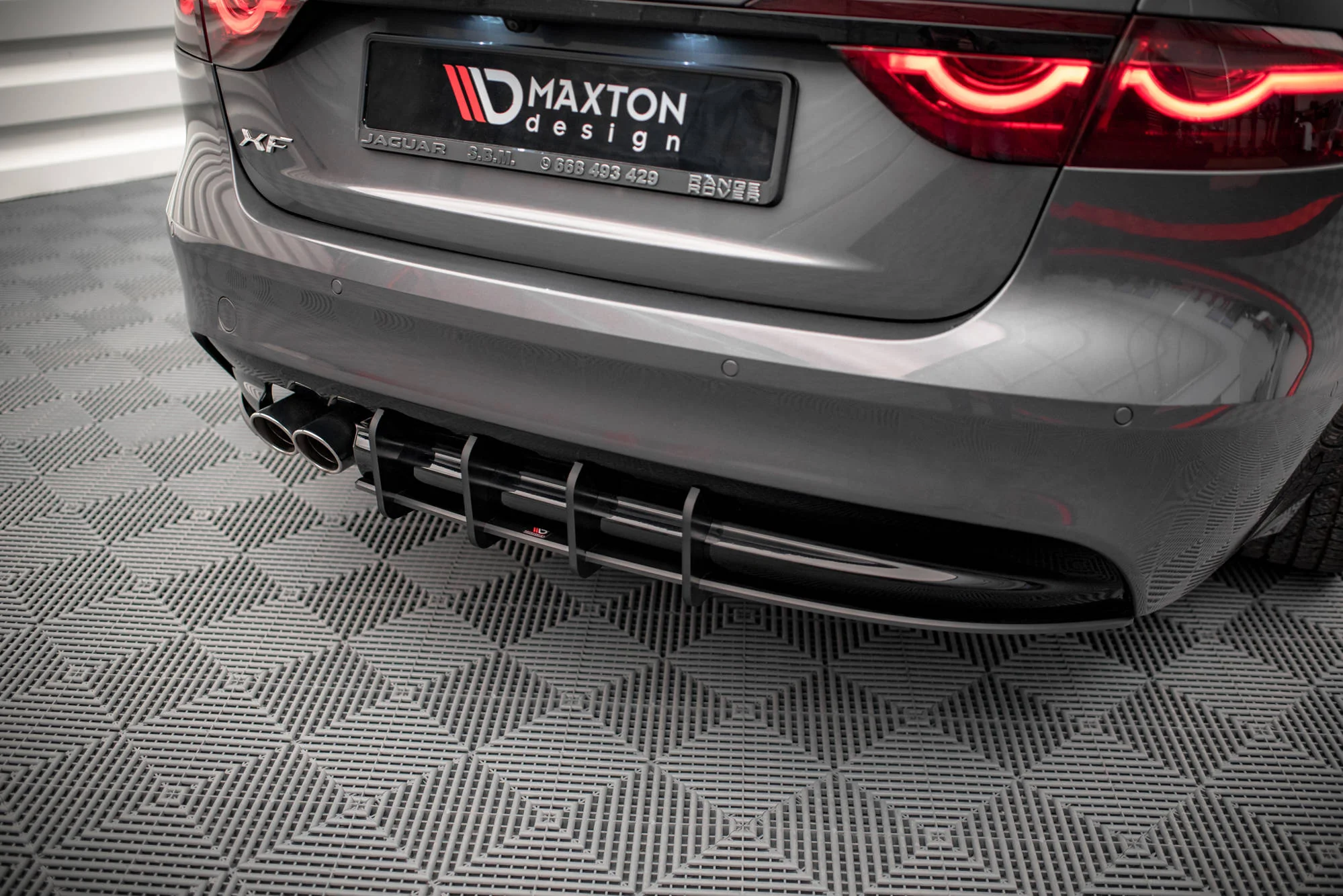 STREET PRO REAR DIFFUSER JAGUAR XF R-SPORT MK2 - Image 3