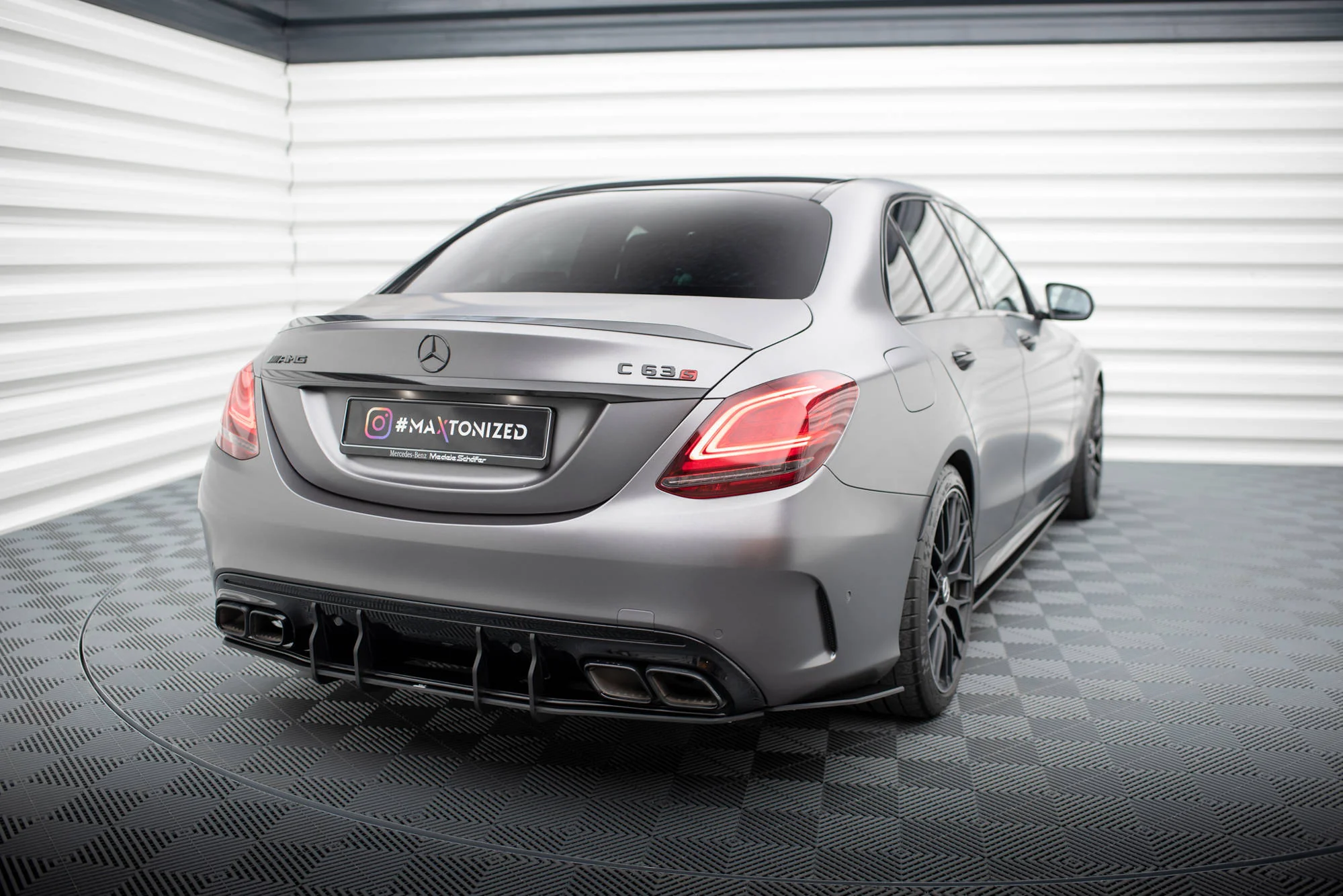 Street Pro Rear Diffuser Mercedes-AMG C63 Sedan / Estate W205 Facelift - Image 5