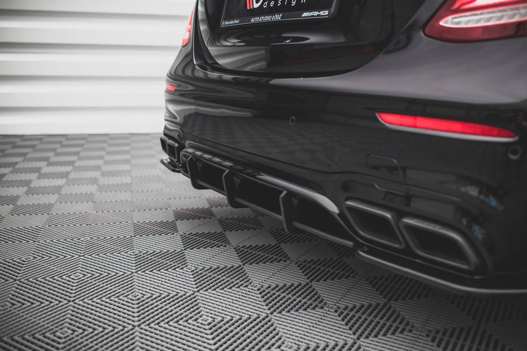 STREET PRO REAR DIFFUSER MERCEDES-BENZ E63 AMG ESTATE/SEDAN S213/W213 - Image 4
