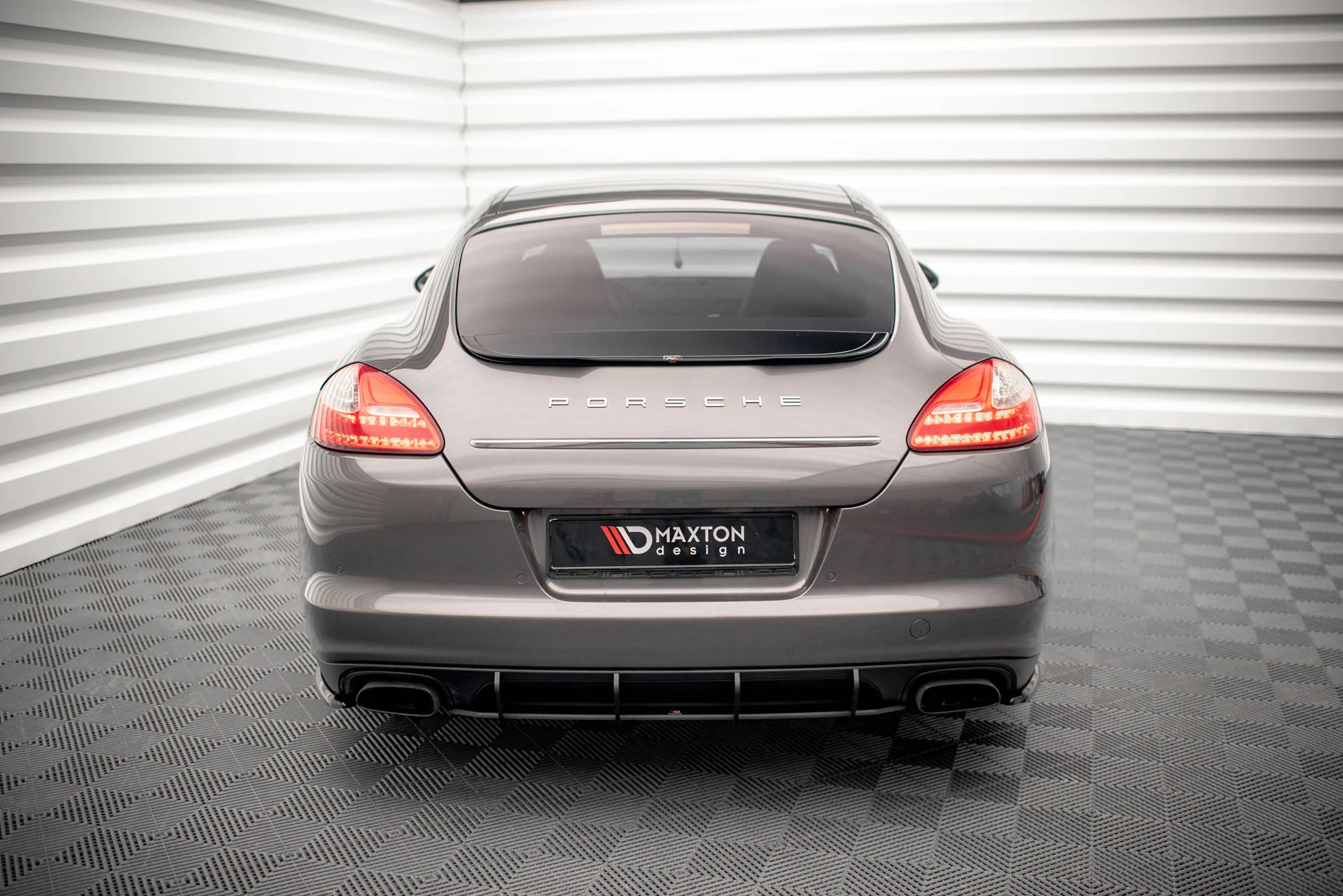 STREET PRO REAR DIFFUSER PORSCHE PANAMERA / PANAMERA DIESEL 970 - Image 2