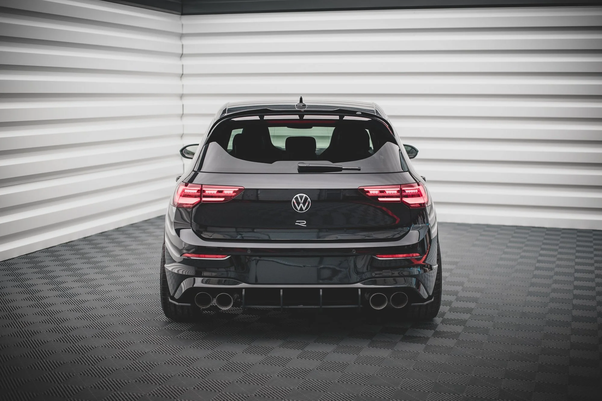 STREET PRO REAR DIFFUSER VOLKSWAGEN GOLF R MK8 - Image 3