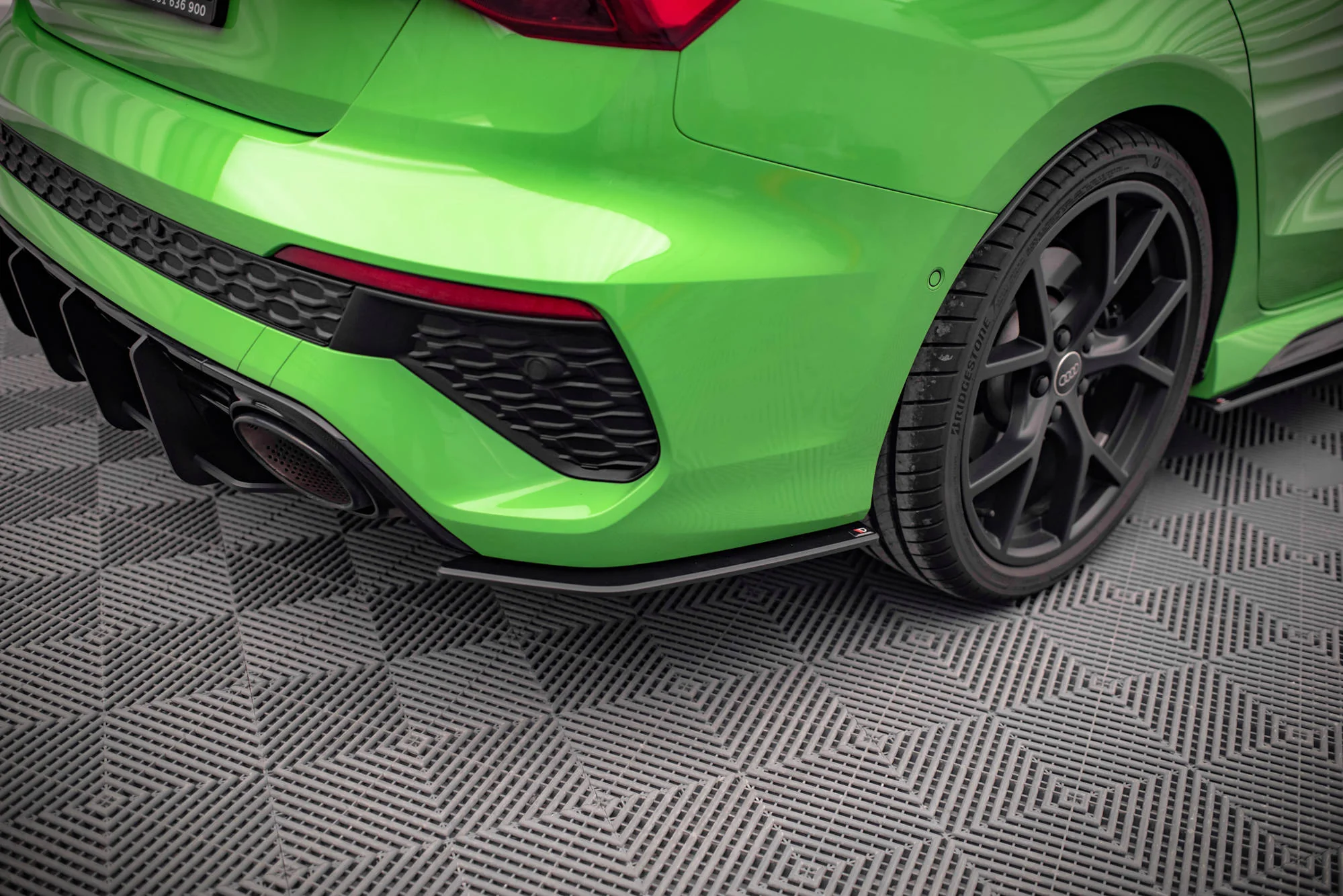 STREET PRO REAR SIDE SPLITTERS AUDI RS3 SEDAN 8Y - Image 3