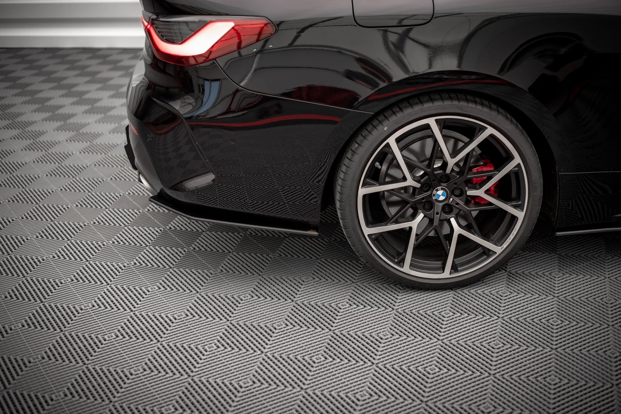 STREET PRO REAR SIDE SPLITTERS BMW 4 M-PACK G22 - Image 3