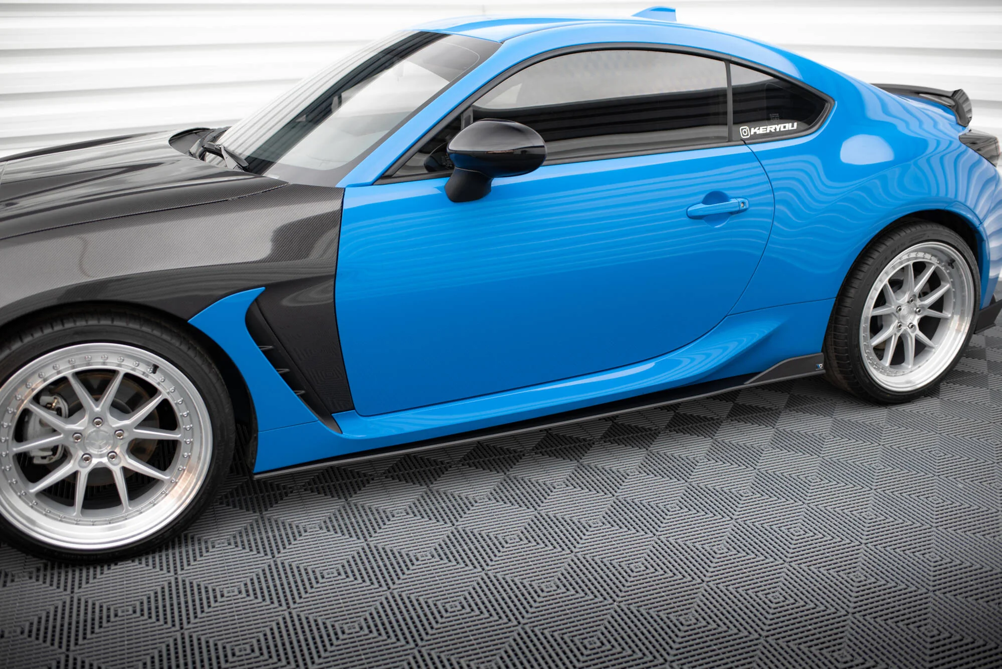 STREET PRO SIDE SKIRTS DIFFUSERS V.2 TOYOTA GR86 MK1 / BRZ MK2 - Image 3