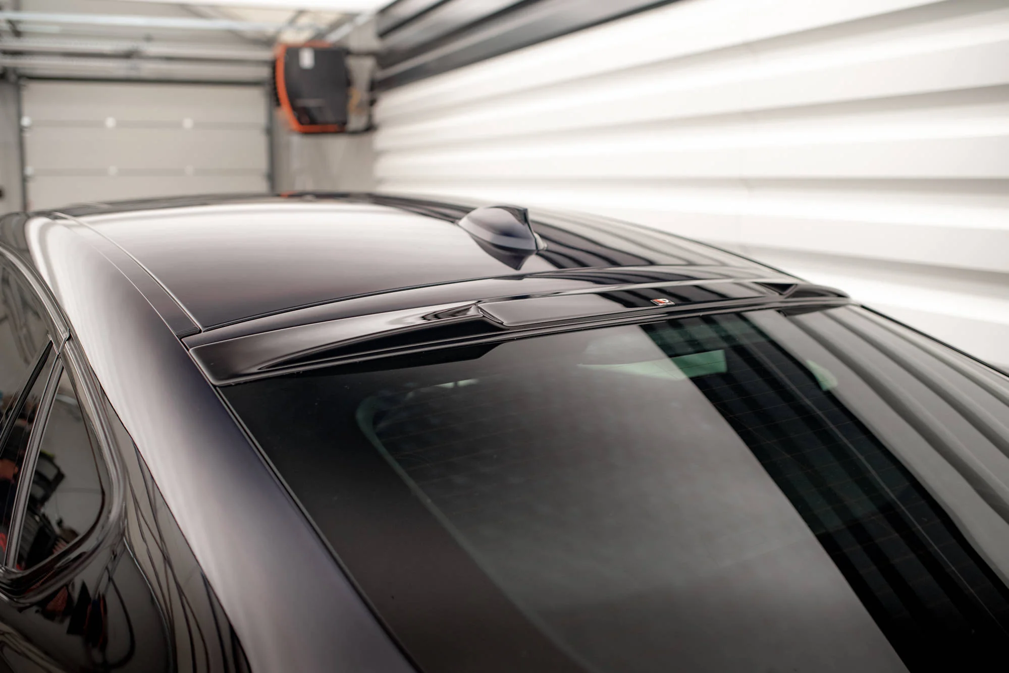 REAR WINDOW EXTENSION BMW X6 M-PACK F16 - Image 4